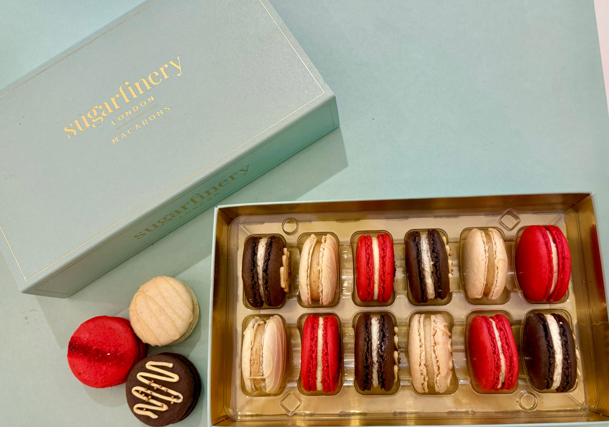 Christmas Classic Flavours Luxury Macaron Gift Box – Sugarfinery Limited